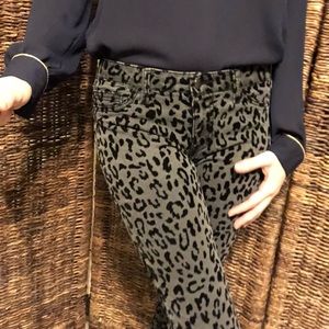 Black leopard print jeans 💛
